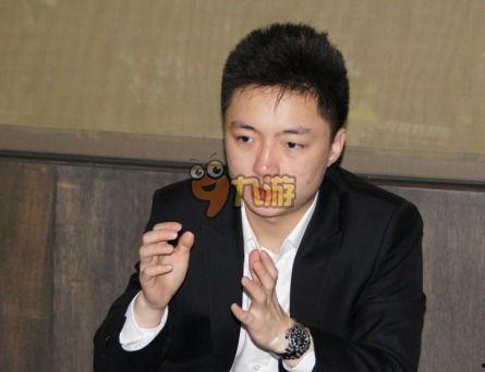 钟培生家庭背景,出身名门，传承家族荣耀的传奇人生