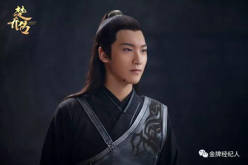 月七网红对话,揭秘网络红人的真实生活与内心世界