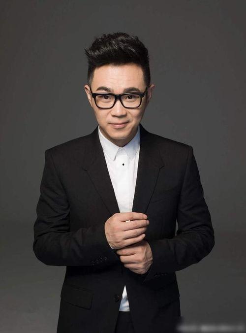 大鹏个人背景,从草根逆袭到影视巨星，揭秘他的成长之路